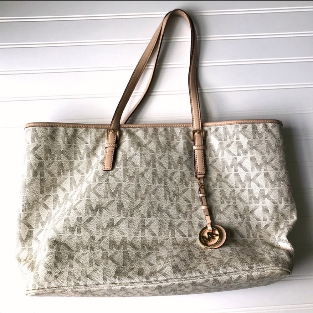 Michael Kors tote.